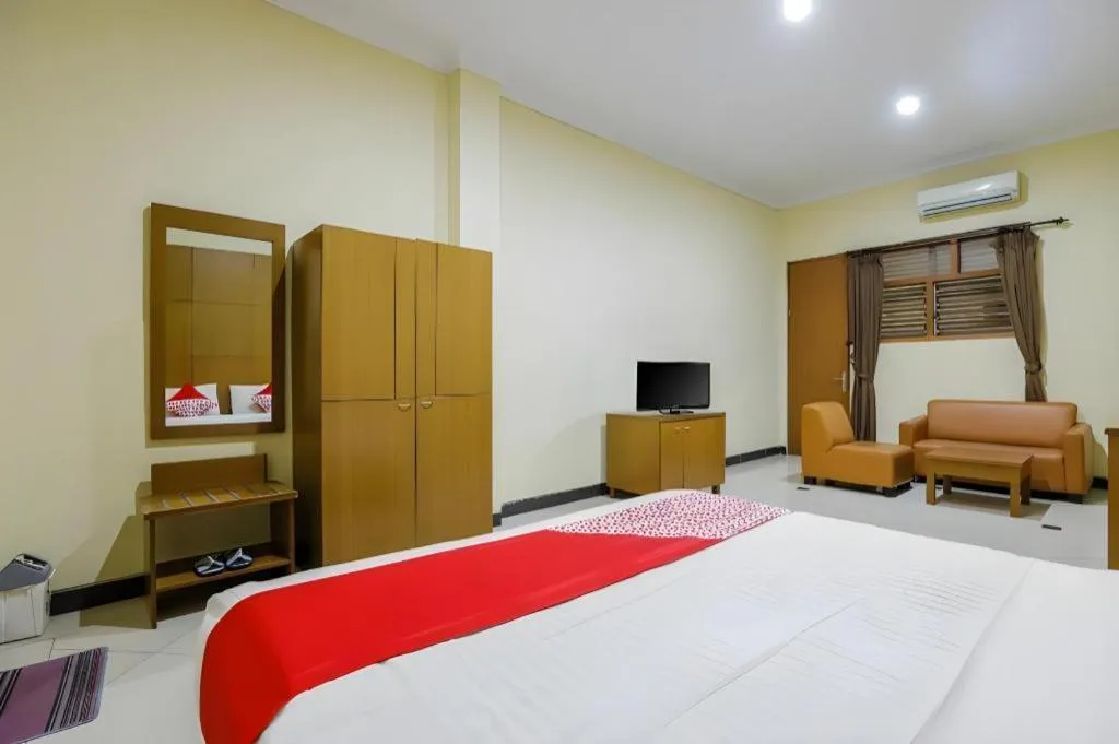 Bed in Hotel Senen Indah Syariah