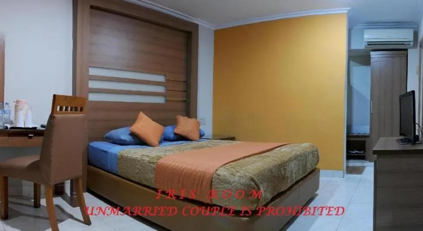 Bed in Hotel Senen Indah Syariah