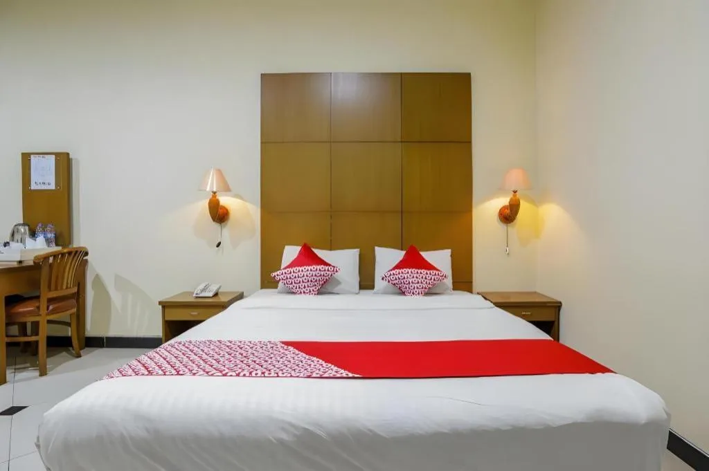 Bed in Hotel Senen Indah Syariah