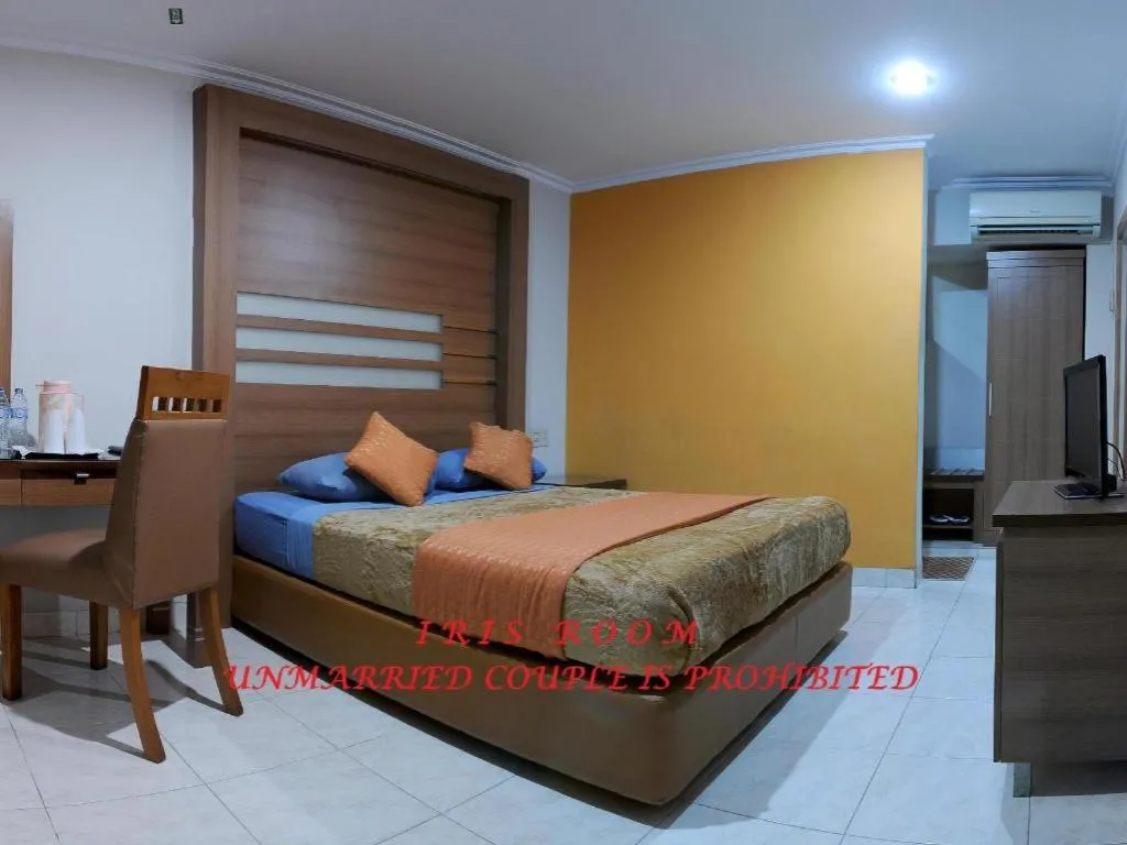Bed in Hotel Senen Indah Syariah