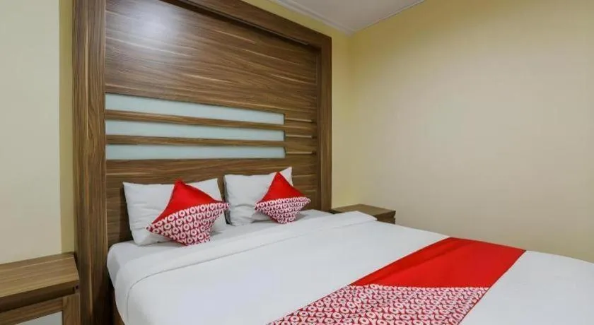 Bed in Hotel Senen Indah Syariah