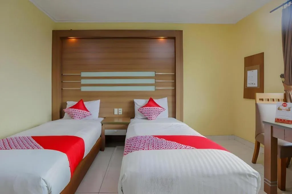 Bed in Hotel Senen Indah Syariah