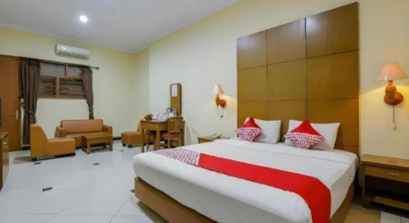 Bed in Hotel Senen Indah Syariah