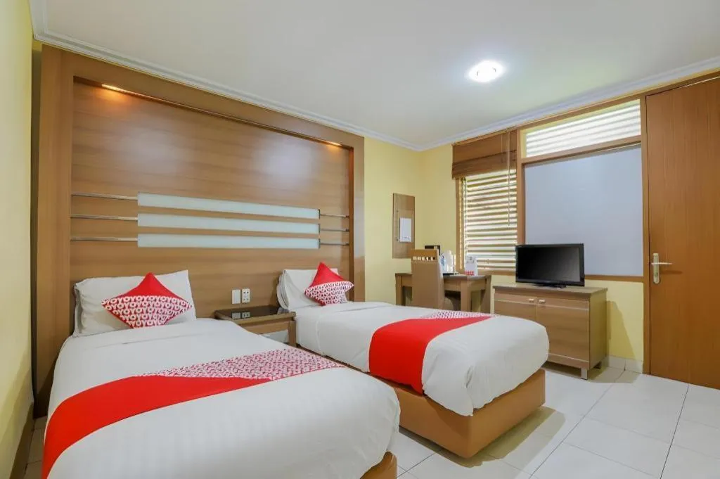 Bed in Hotel Senen Indah Syariah