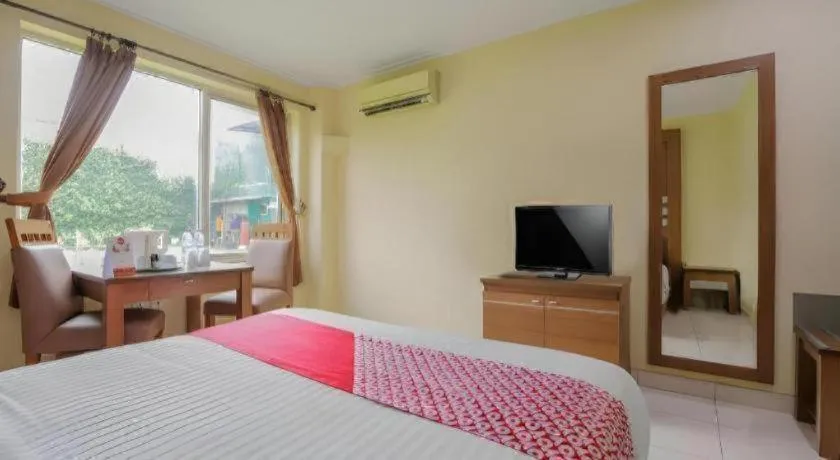 Bed in Hotel Senen Indah Syariah