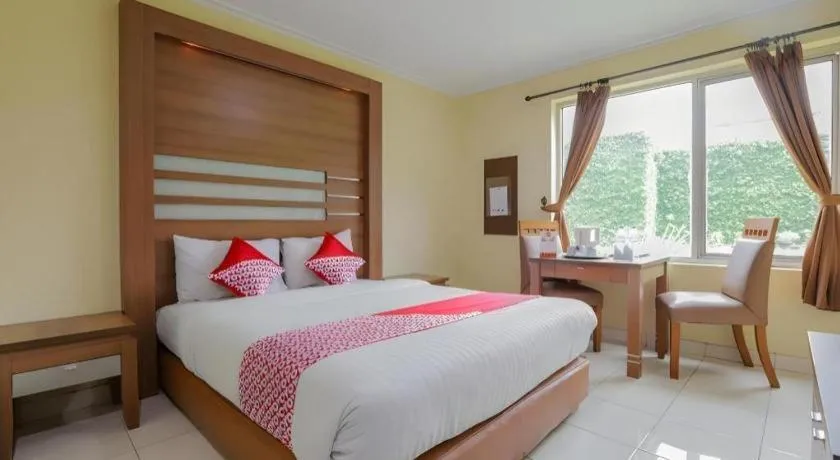 Bed in Hotel Senen Indah Syariah