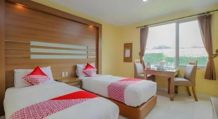 Bed in Hotel Senen Indah Syariah