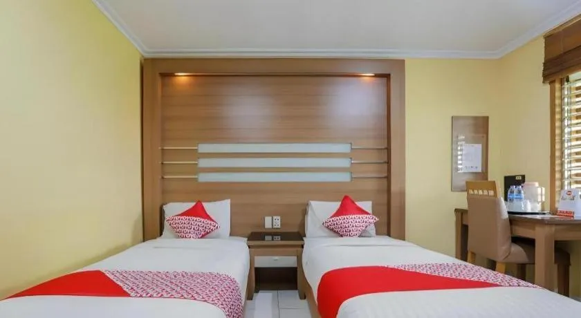 Bed in Hotel Senen Indah Syariah