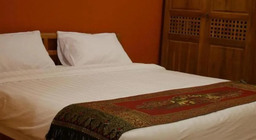 Bed in Phaphoom Boutique Residence