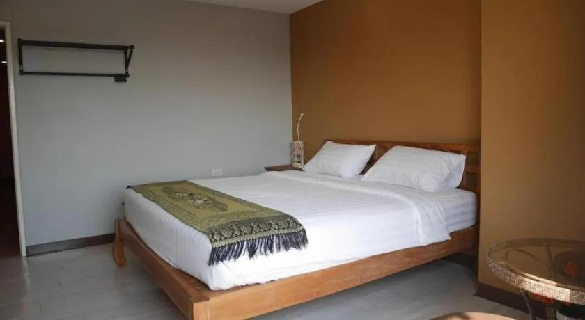 Bed in Phaphoom Boutique Residence