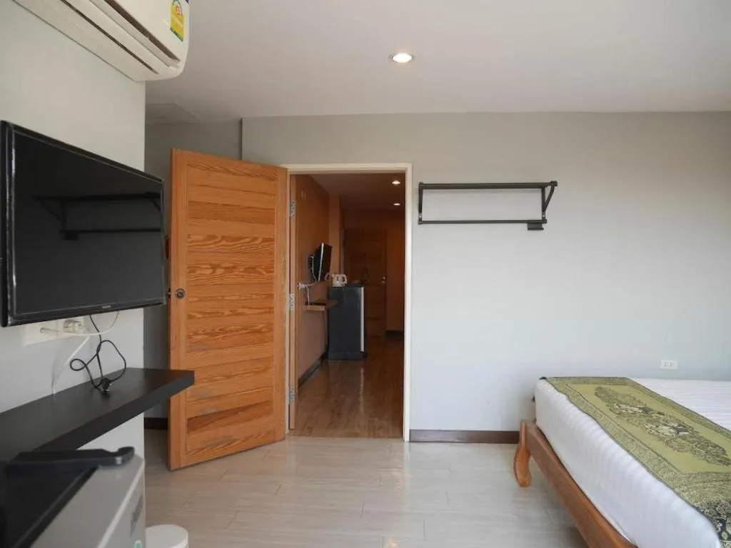 Bed in Phaphoom Boutique Residence