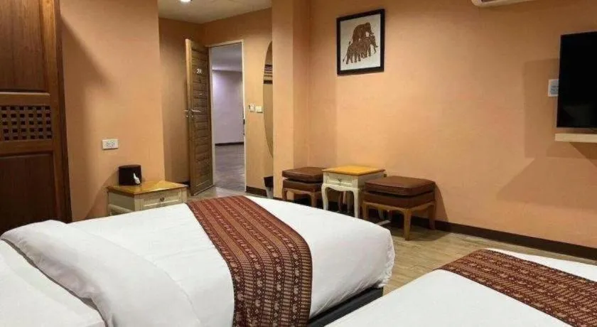 Bed in Phaphoom Boutique Residence