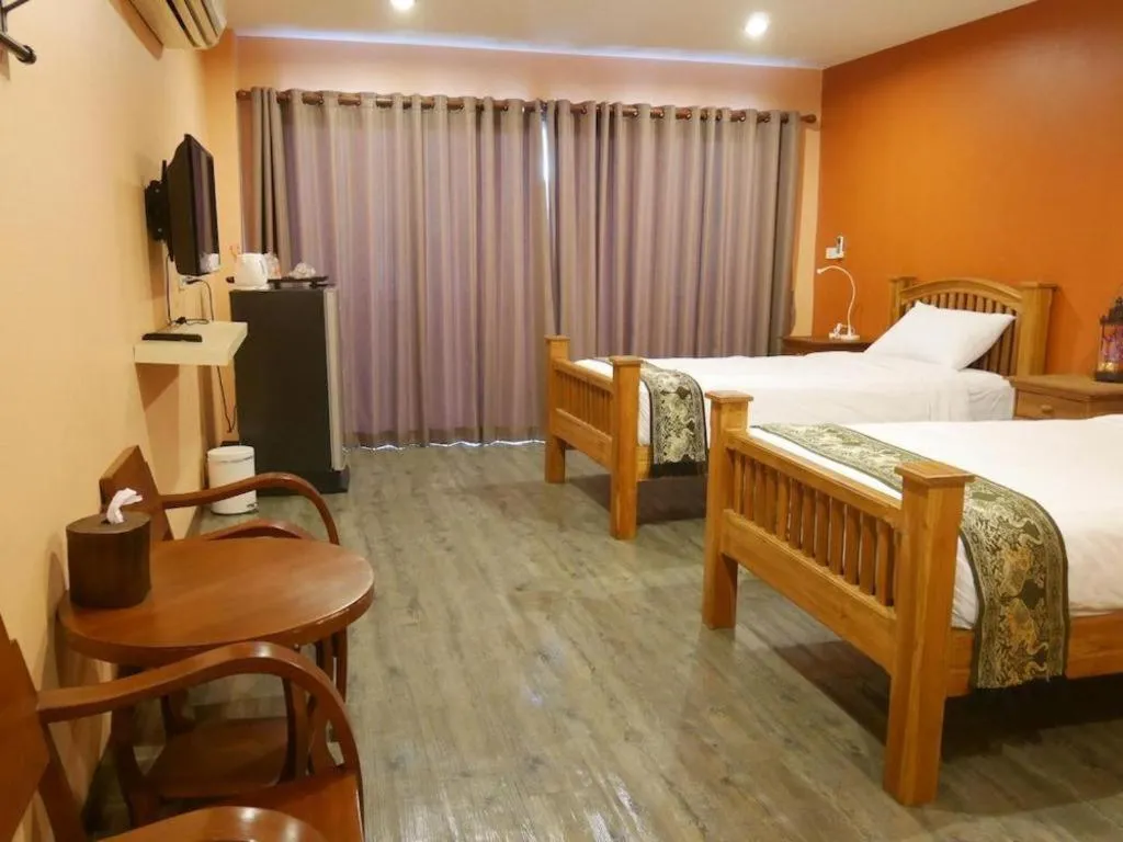 Bed in Phaphoom Boutique Residence