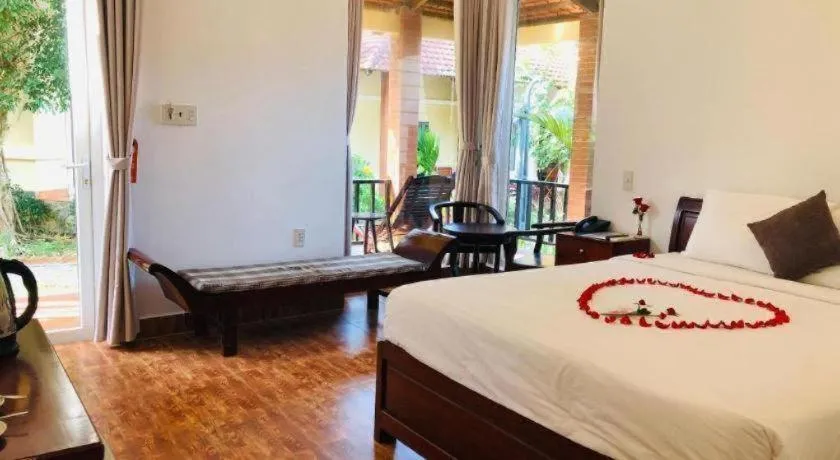 Bed in Castaways Resort Phu Quoc