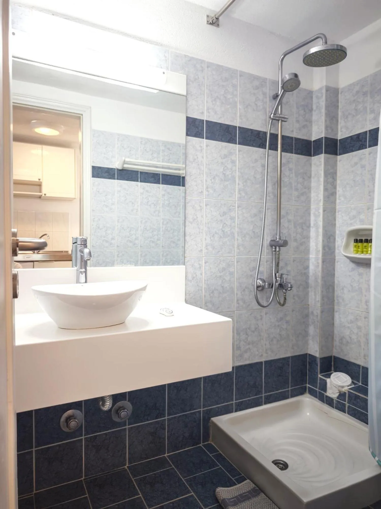 Toilet in Aretousa Villas