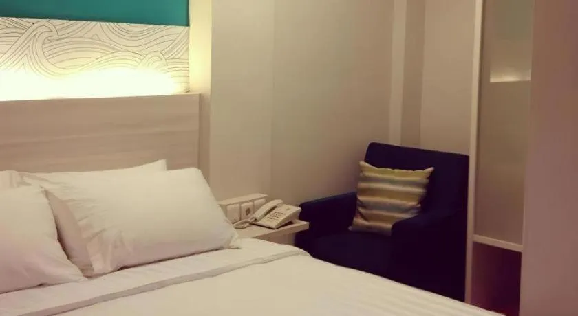 Bed in Makassar Beach Inn