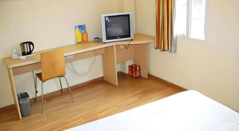 Bed in 7 Days Inn Changsha Pedestrian Street Nanmenkou Metro Station