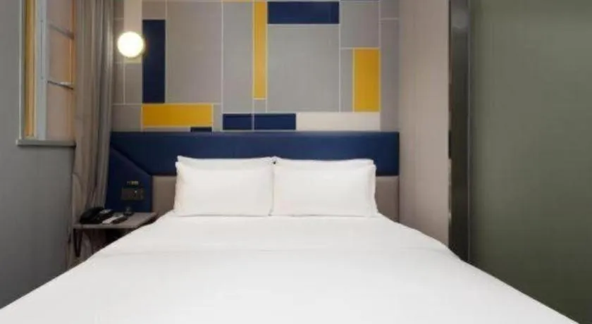 Bed in 7 Days Inn Changsha Pedestrian Street Nanmenkou Metro Station