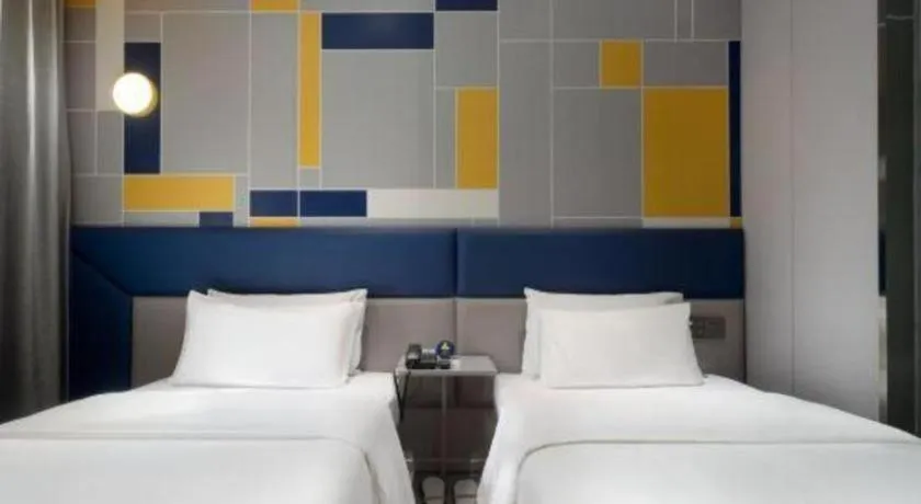 Bed in 7 Days Inn Changsha Pedestrian Street Nanmenkou Metro Station