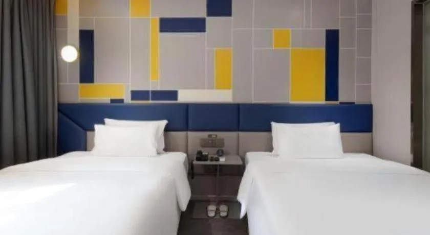 Bed in 7 Days Inn Changsha Pedestrian Street Nanmenkou Metro Station