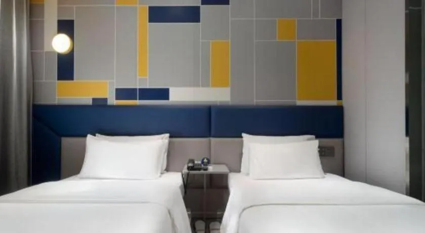 Bed in 7 Days Inn Changsha Pedestrian Street Nanmenkou Metro Station