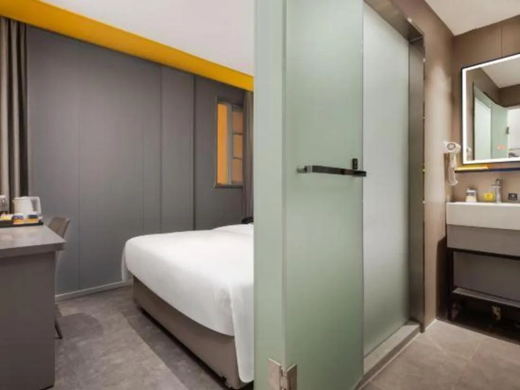 Bed in 7 Days Inn Changsha Pedestrian Street Nanmenkou Metro Station