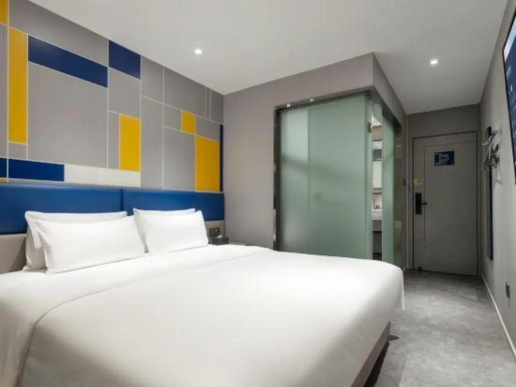 Bed in 7 Days Inn Changsha Pedestrian Street Nanmenkou Metro Station