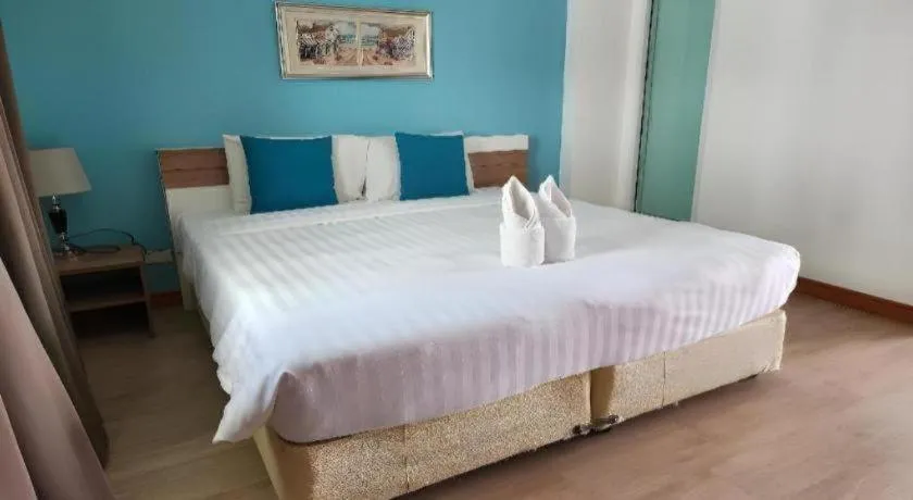Bed in By Dee @Jomtien