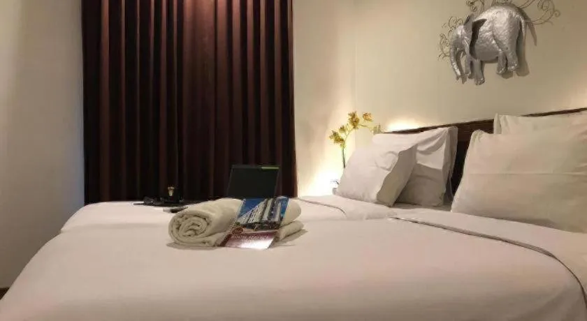 Bed in Burza Hotel Lubuk Linggau