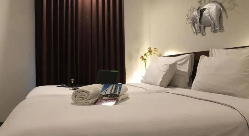 Bed in Burza Hotel Lubuk Linggau
