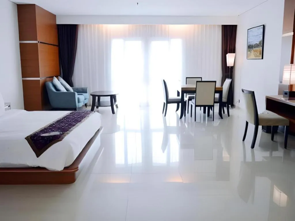 Bed in Grand Daira Hotel Palembang