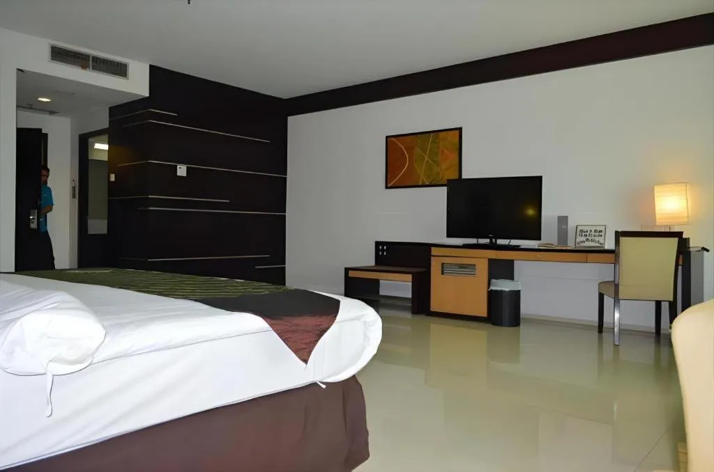 Bed in Grand Daira Hotel Palembang