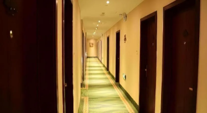 GreenTree Inn Kunshan Shimao Plaza Business Hotel