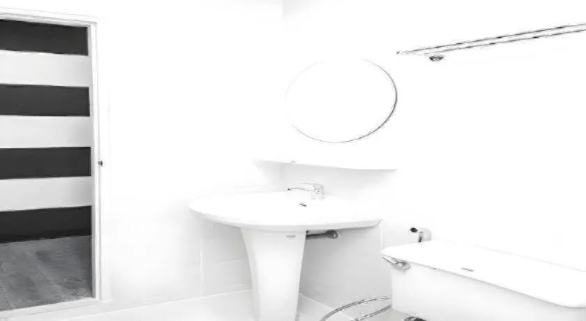 Crystal Hotel Huahin