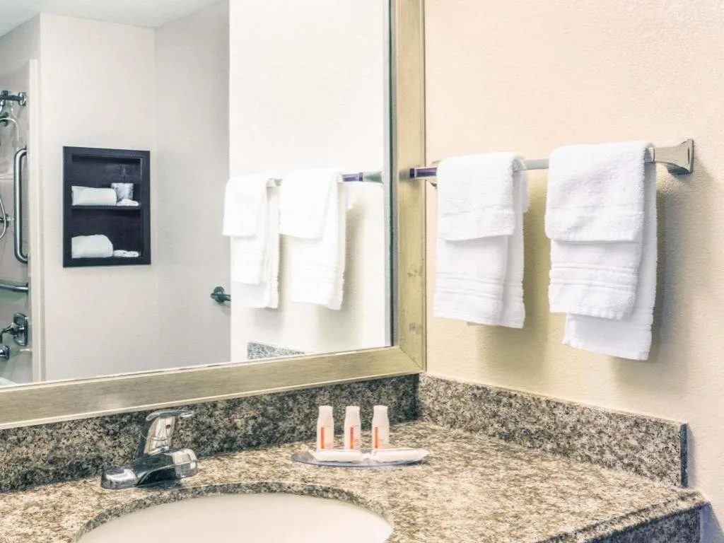 Days Inn by Wyndham Rayville