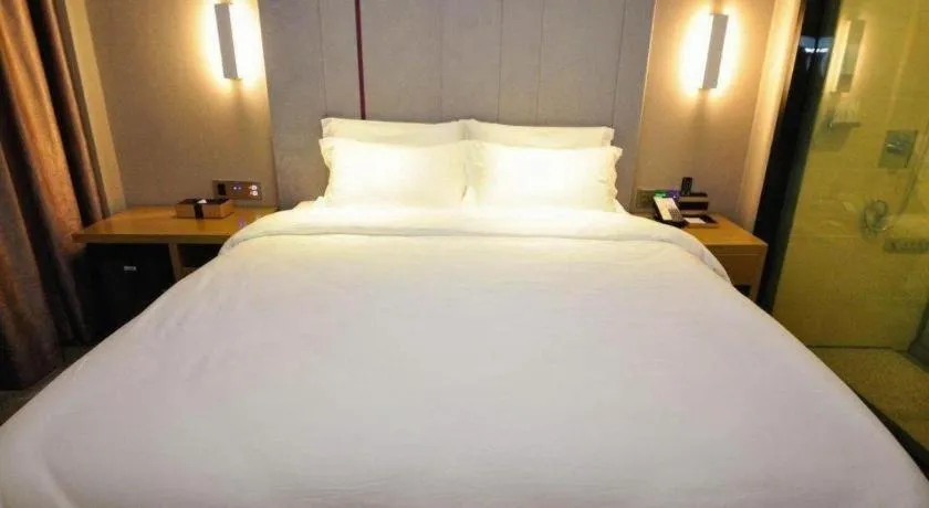 Bed in Lavande Hotel Tianjin Binhia Yujiabao Finance Center Branch