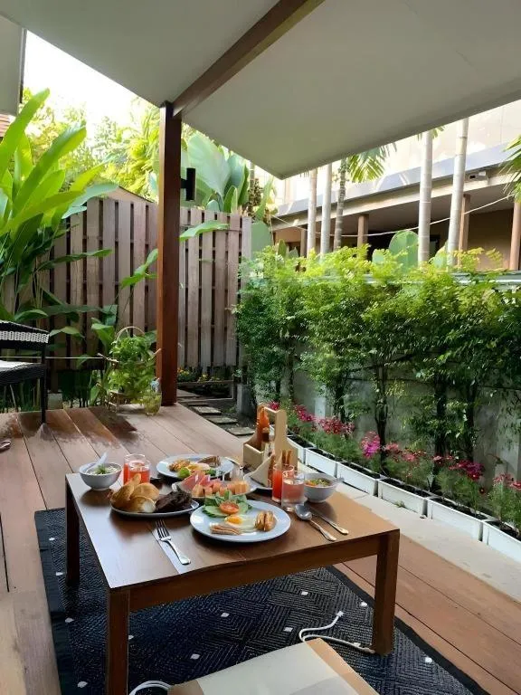 Mira Residence & Resort (halal)