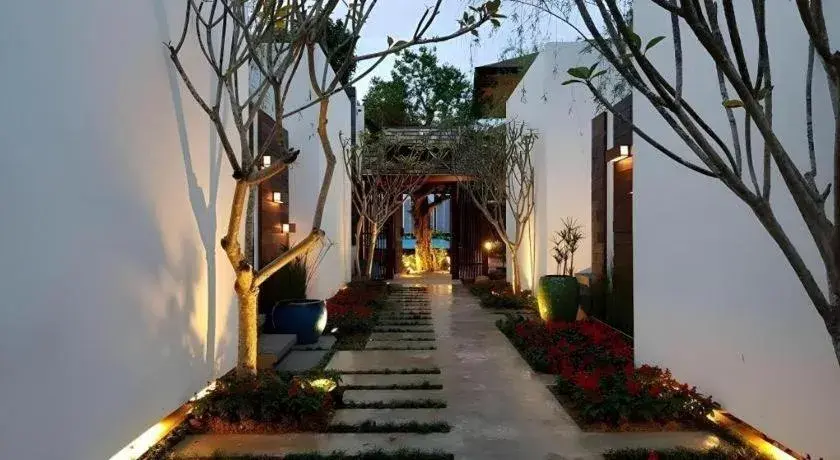 Mira Residence & Resort (halal) Mira Residence & Resort (halal)