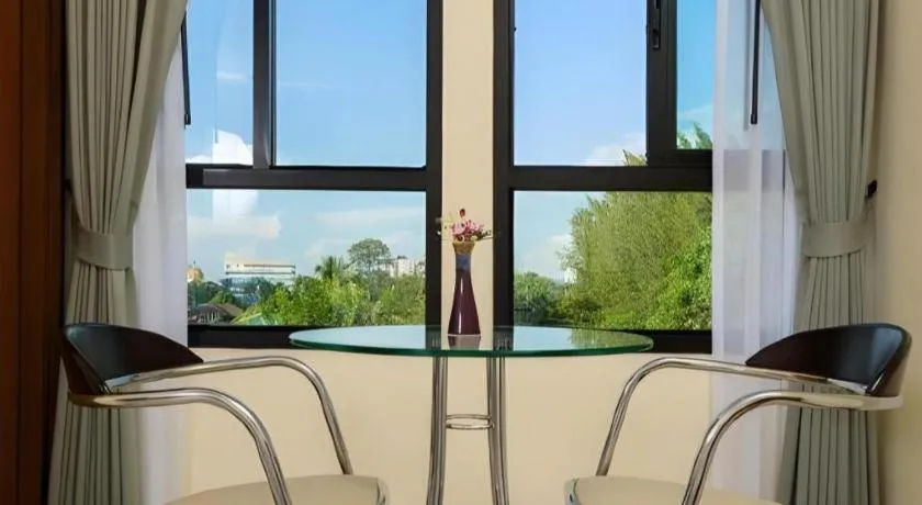 Mira Residence & Resort (halal)