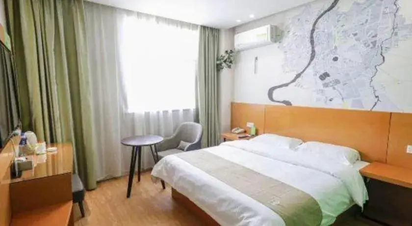 Bed in Vatica HeFei Baishuiba BHG Hotel Bed in Vatica HeFei Baishuiba BHG Hotel