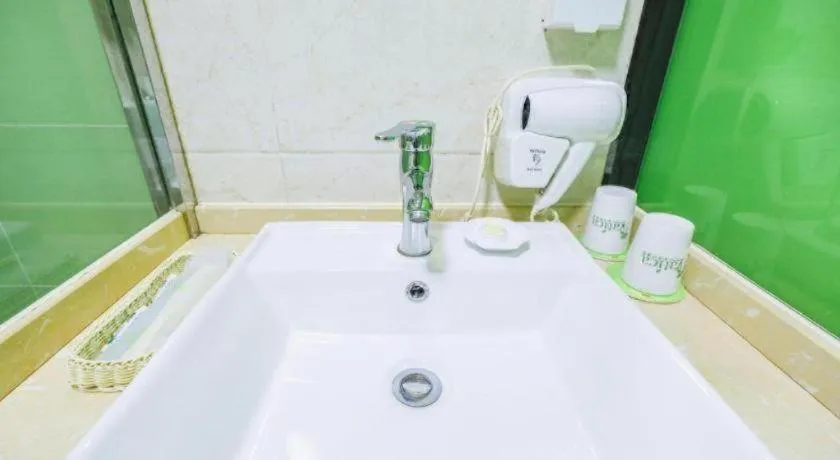 Vatica HeFei Baishuiba BHG Hotel