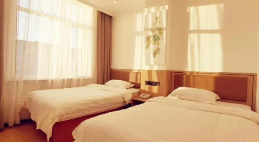 Bed in GreenTree Inn Chaoyang Shuangta District Bus Station