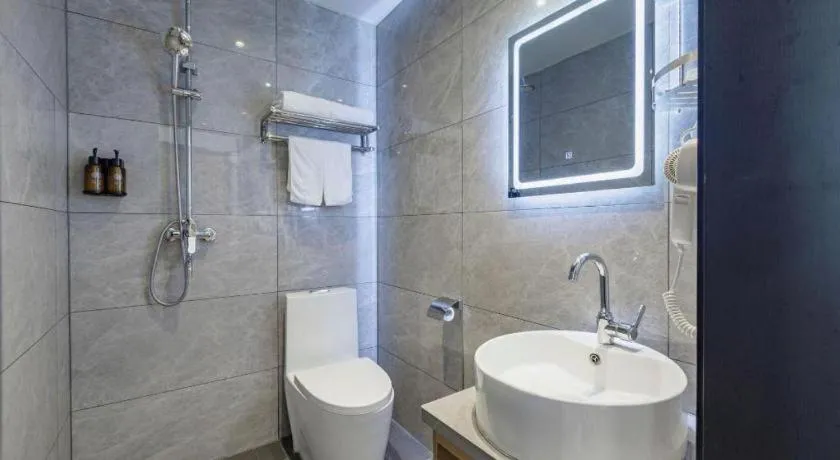 GreenTree Inn Chaoyang Shuangta District Bus Station