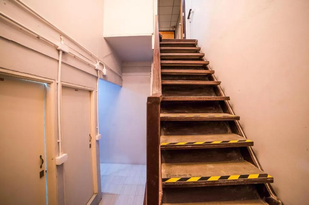 OYO 480 Lemon Siam Hostel