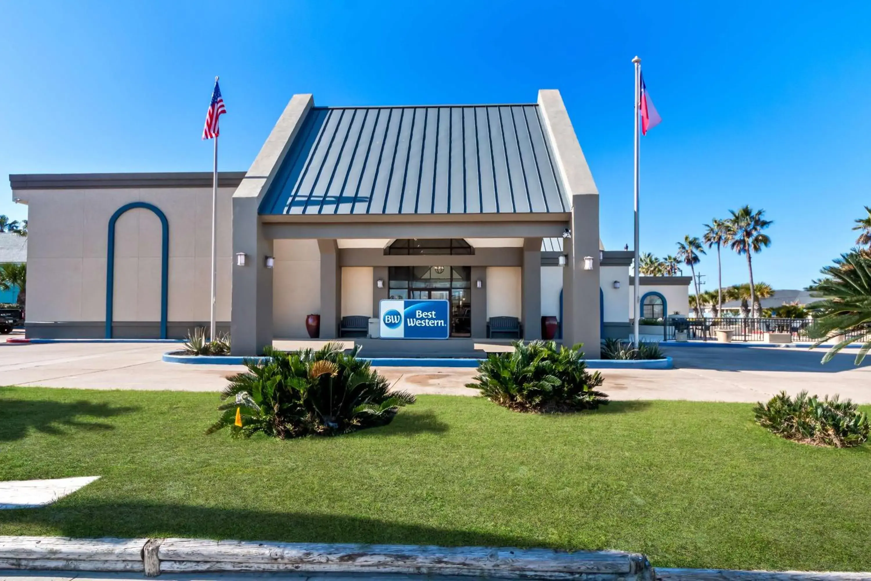 Property building in Best Western Port Aransas Property building in Best Western Port Aransas