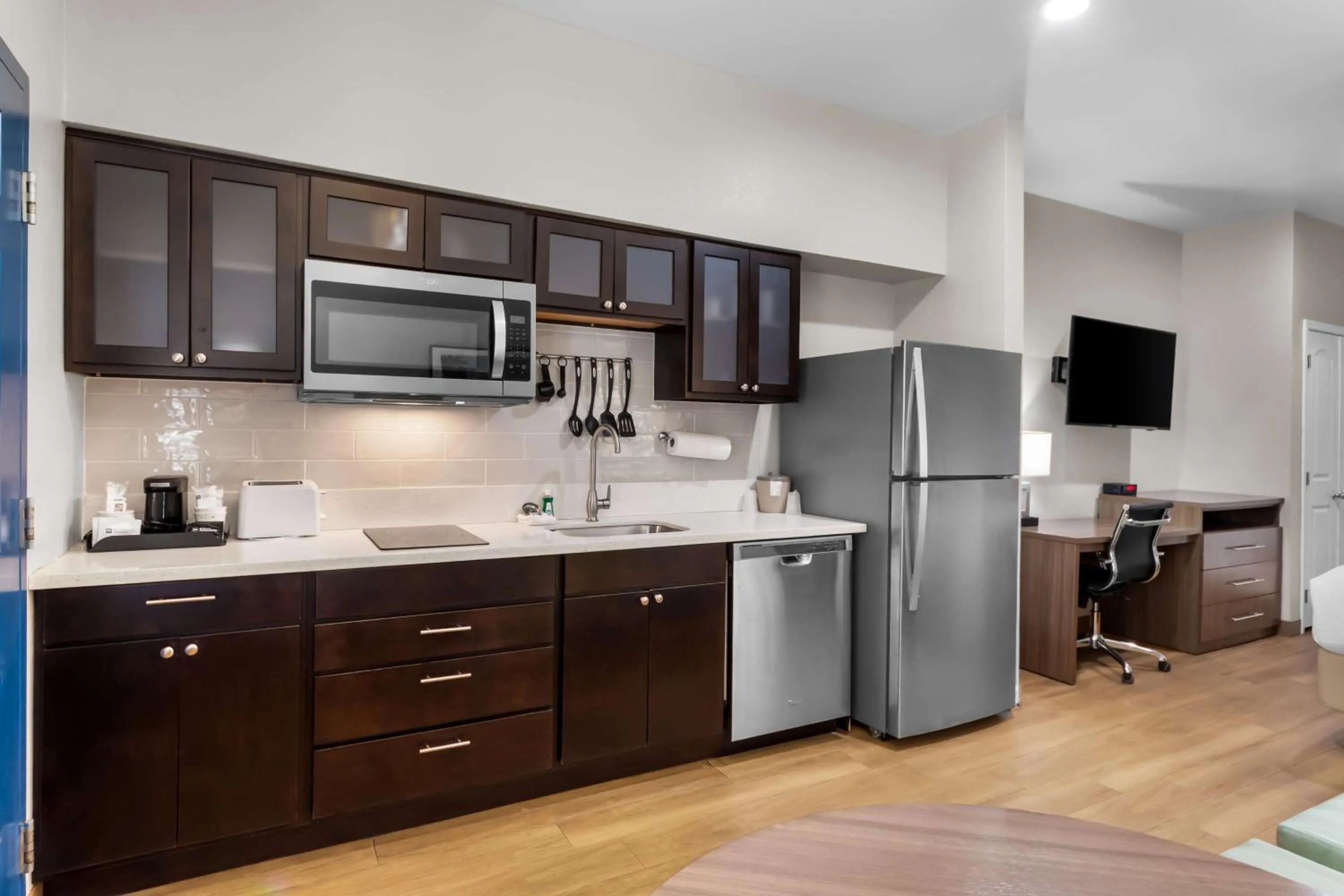 Photo of the whole room in Best Western Port Aransas