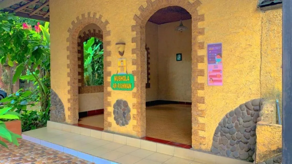 TAMAN SARI HOTEL DAN RESORT
