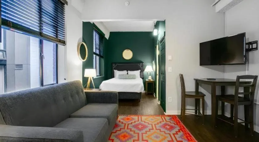 Bed in The Oxford Seattle-Downtown