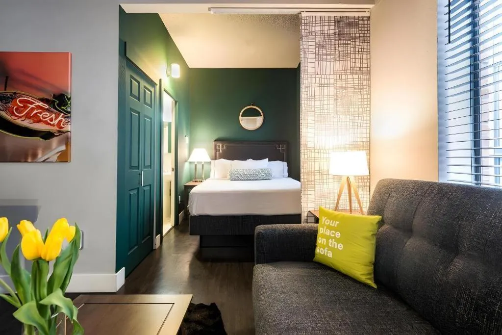 Bed in The Oxford Seattle-Downtown