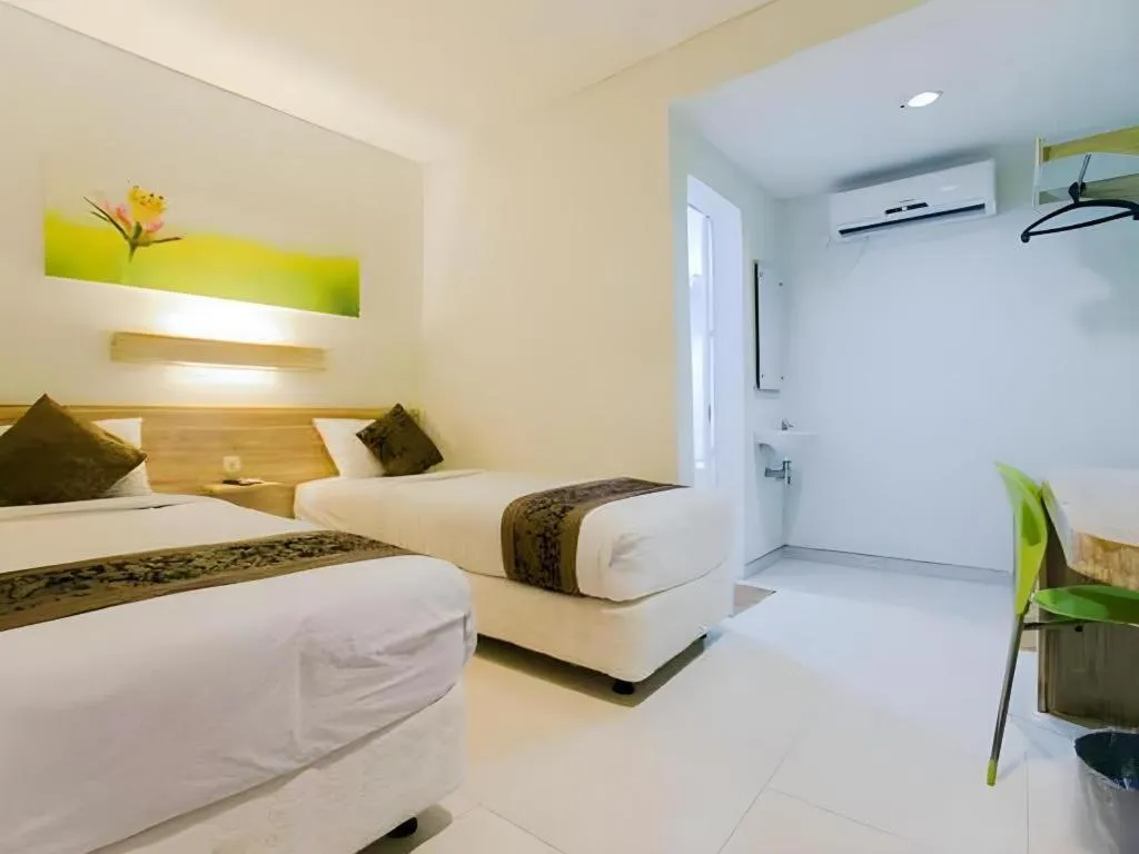 Bed in Life Puri Hotel Surabaya